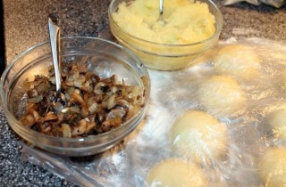 Пирожки с картошкой и грибами